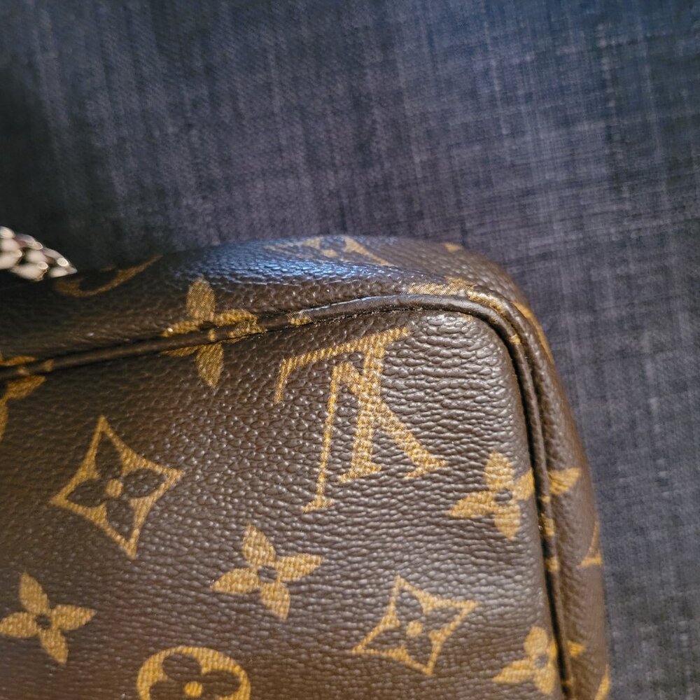 Authentic Louis Vuitton bag - Picture 6 of 14